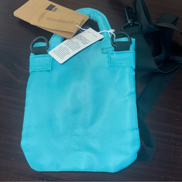 Patagonia Pink Blue Small Gear Crossbody Bag handles and strap New with tags - Picture 5 of 8